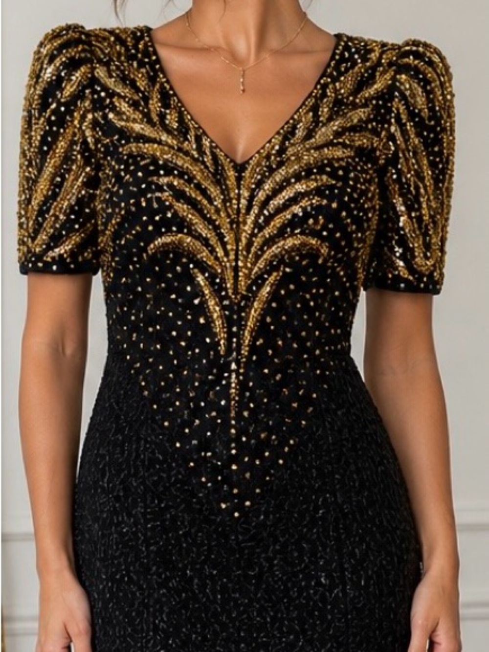 Mark & John by Sam Silk Beaded Women Dress Black Gold Sequin Keyhole Back Midi M